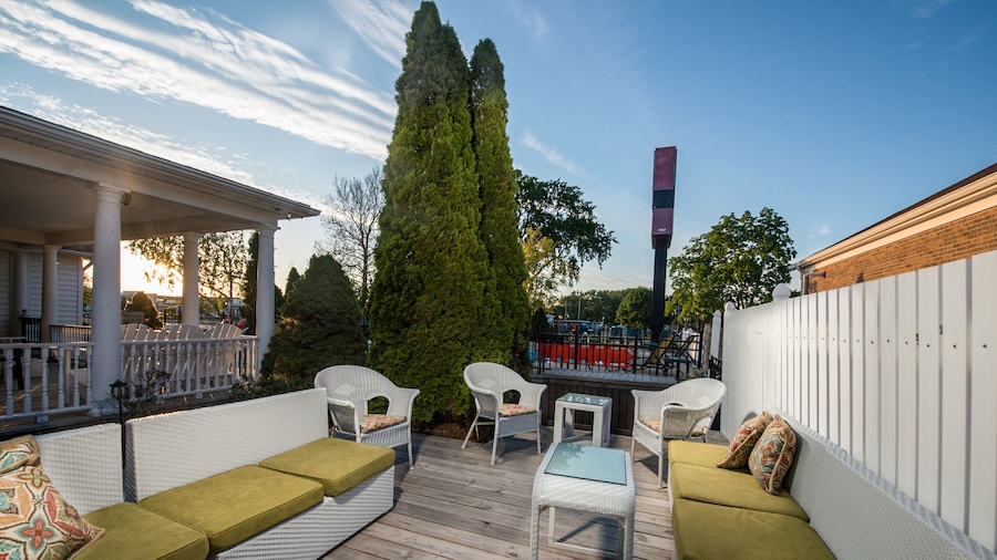 Our Guest Inn and Suites - Downtown