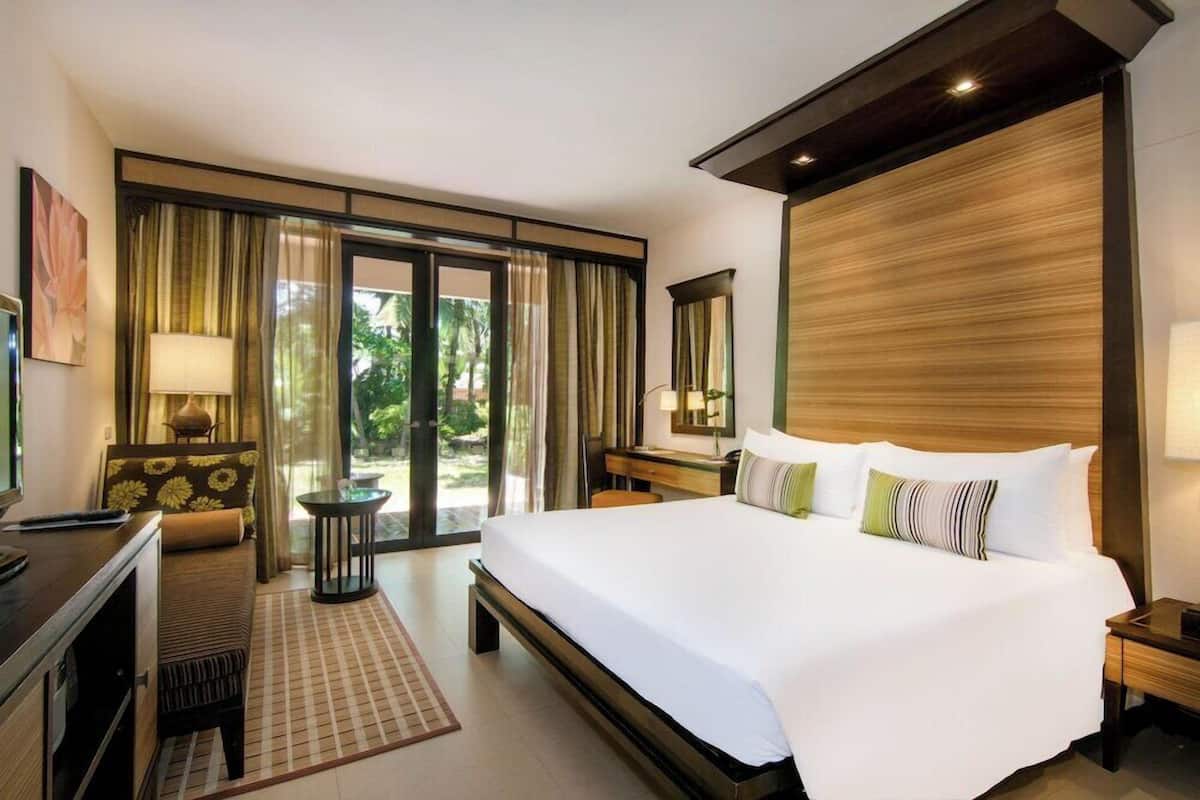 Minibar, in-room safe, desk, blackout drapes