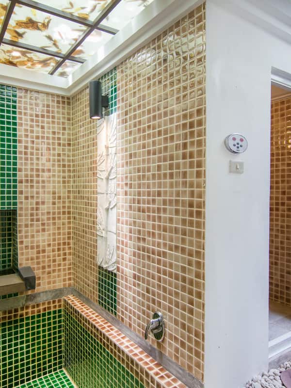 Hot tub, aromatherapy, body wraps, body scrubs, facials