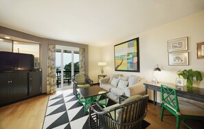 Junior Family Suite | Oppholdsområde | LCD-TV og peis