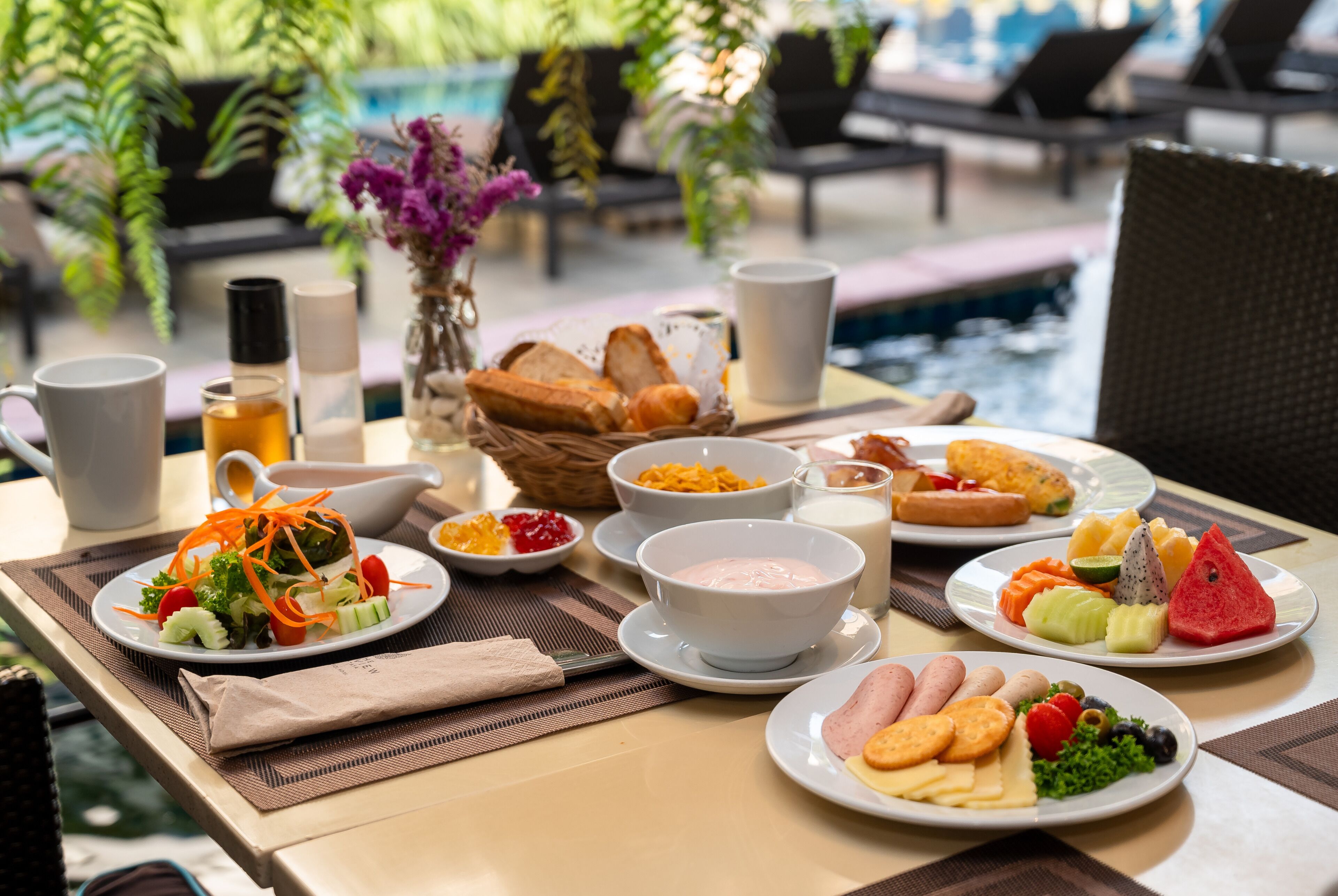 Colazione a buffet a pagamento, servita tutte le mattine 