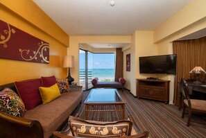 Siam Suite | Beach/ocean view - The Bayview Hotel Pattaya (Pattaya)