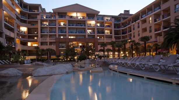 Outdoor pool - Residence Cannes Beach (Cannes)