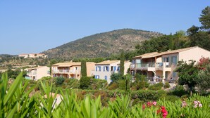 Unclassified image, 2 of 74, button - Village Les Issambres (Roquebrune-sur-Argens)