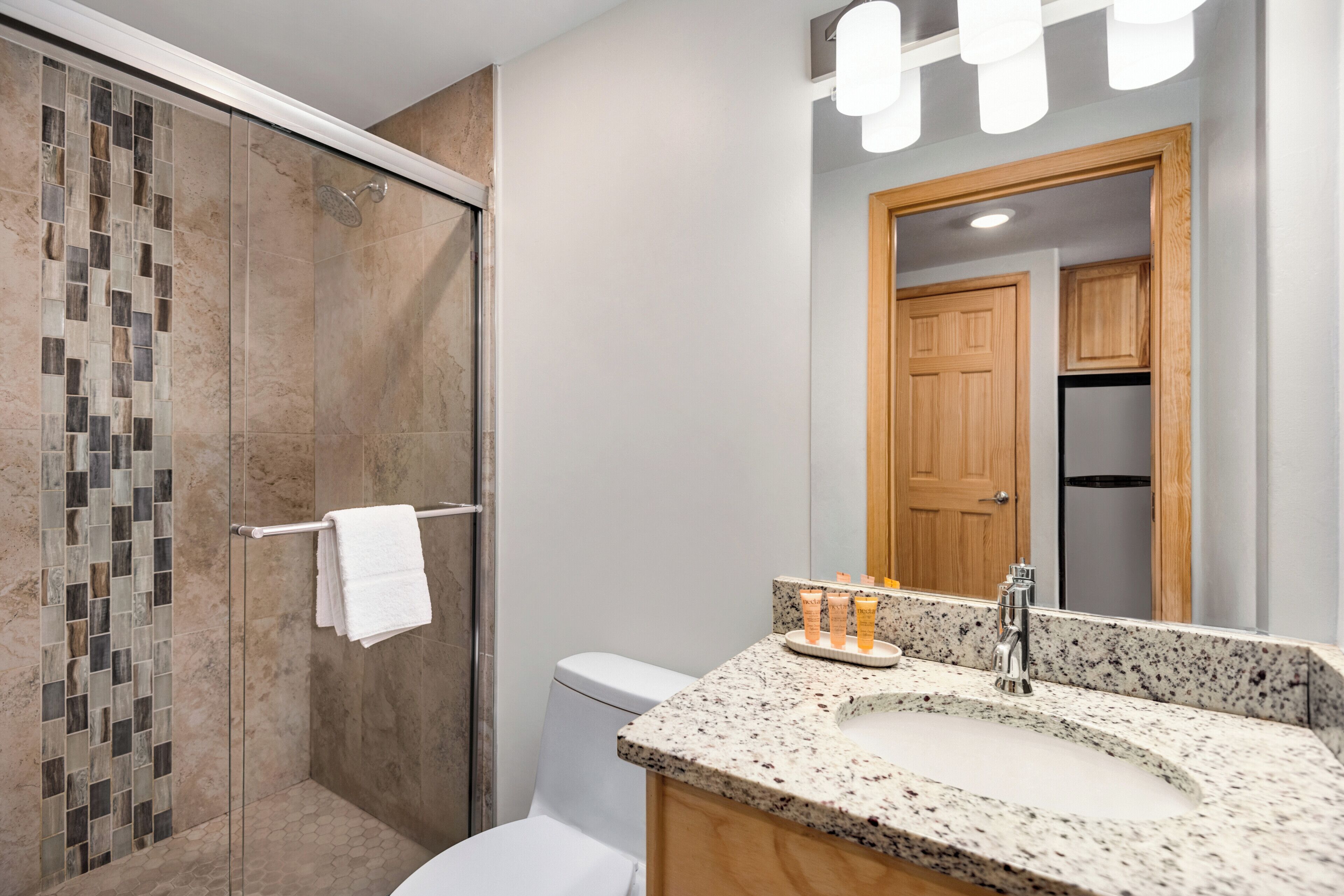 superior apartment, 2 bedrooms, kitchen, mountain view | bathroom | combined shower/bathtub, deep-soaking bathtub, free toiletries