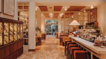 Bar (en la propiedad)