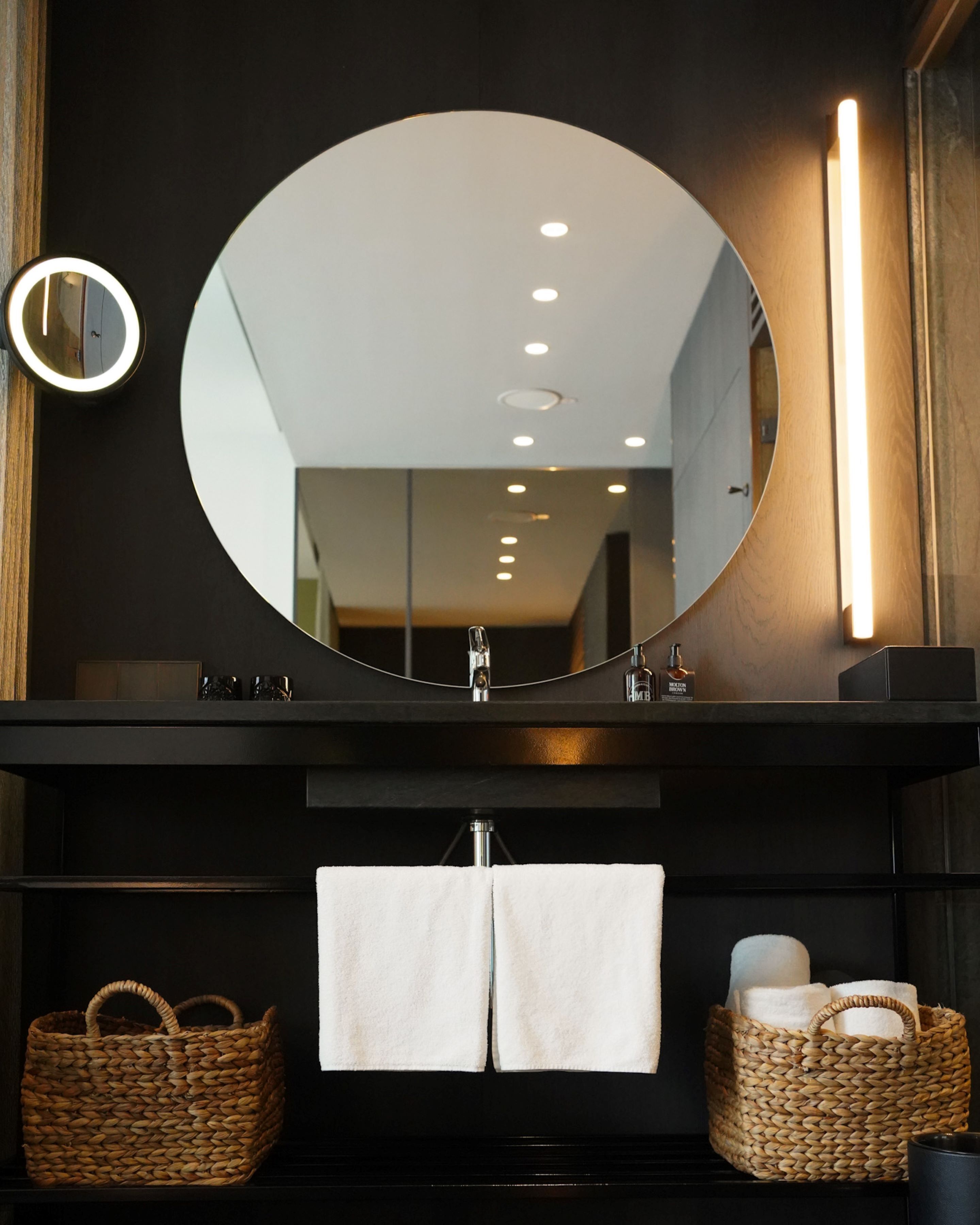 studio | bathroom | hair dryer, bathrobes, slippers, towels