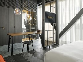 Loft | Bathroom | Hair dryer, bathrobes, slippers, towels