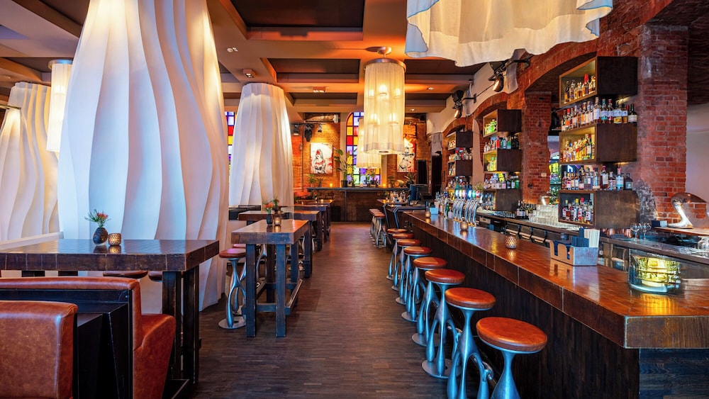 east Hotel Hamburg by null