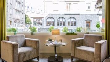 Daily buffet breakfast (EUR 12 per person)