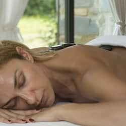Trattamenti per il corpo, aromaterapia, massaggi con le pietre calde