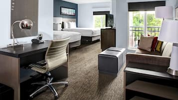 Studio, 2 Queen Beds | Premium bedding, pillowtop beds, desk, blackout drapes
