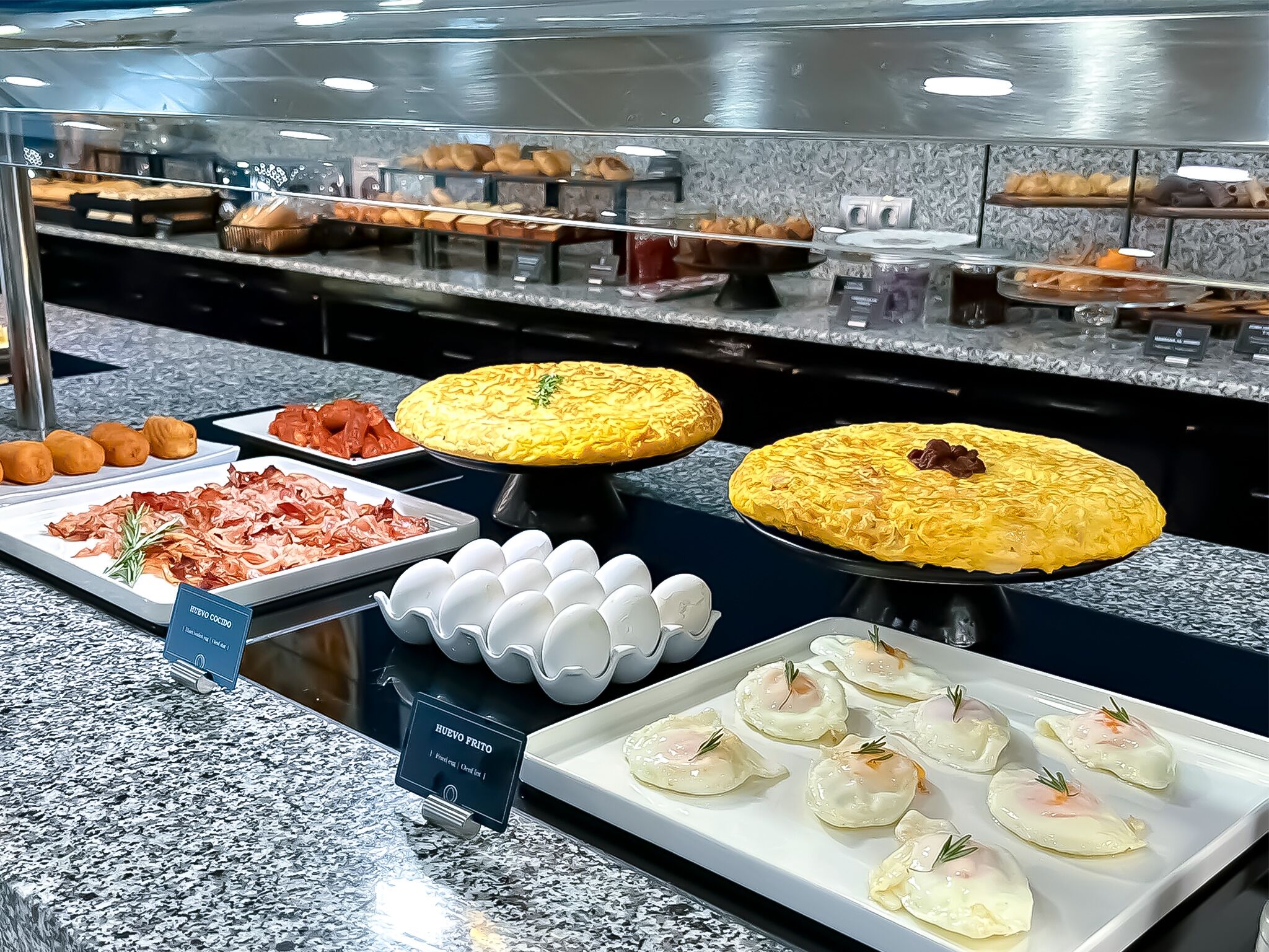 Daily buffet breakfast (EUR 16 per person)