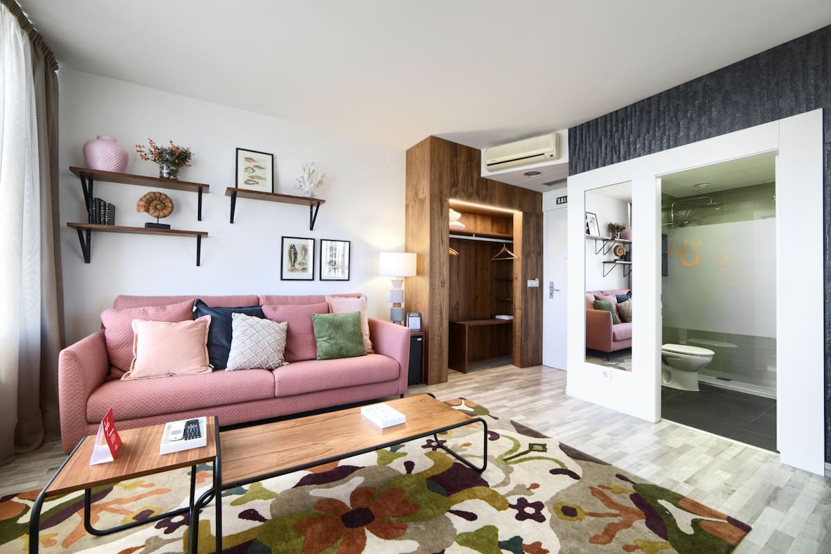 suite | minibar, individually decorated, desk, laptop workspace