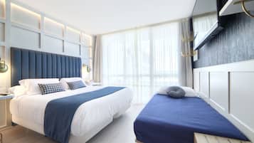 1 makuuhuone, minibaari, yksilöllisesti sisustettu, työpöytä