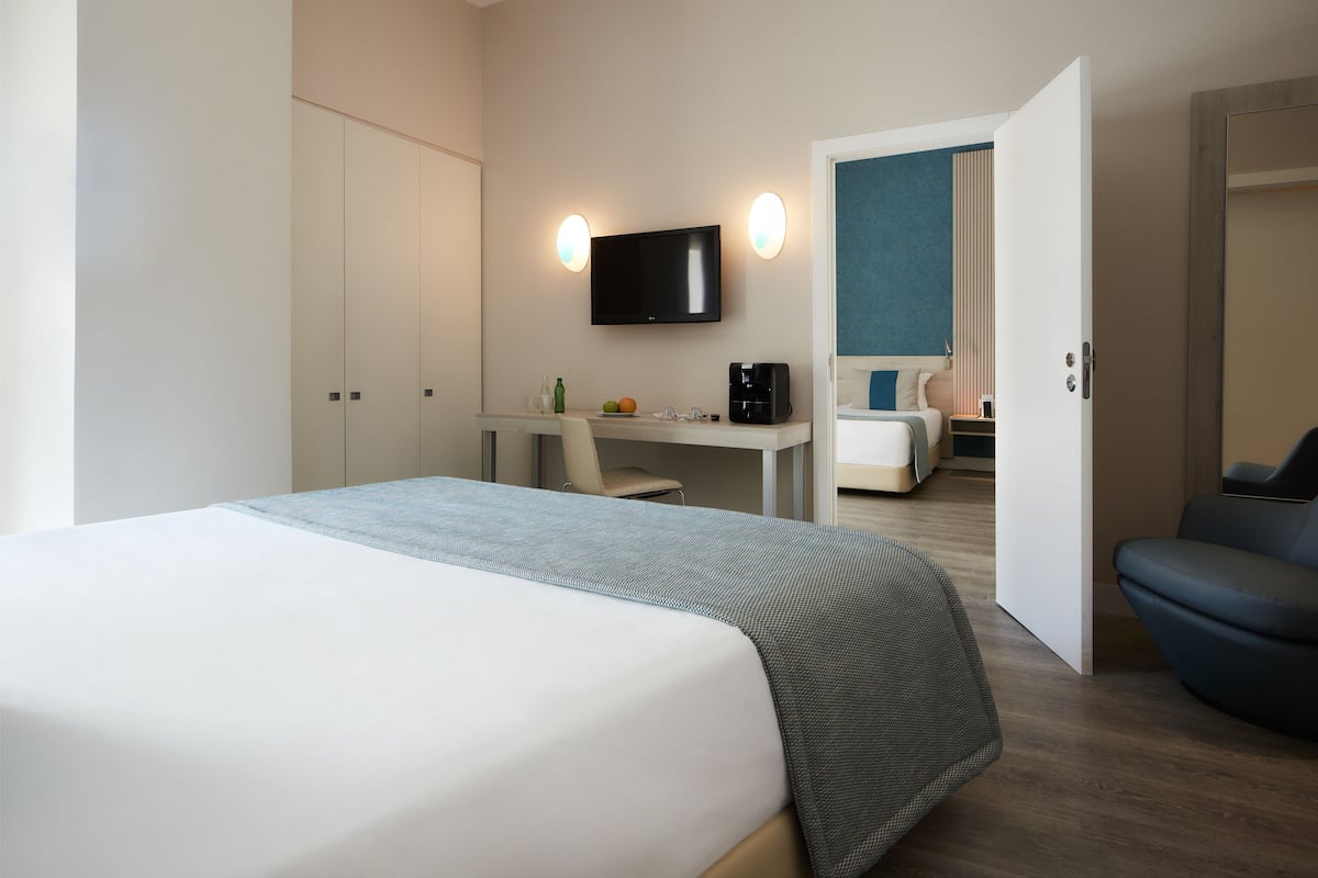 1 habitación, minibar y caja de seguridad en la habitación