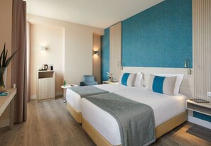 Minibar, in-room safe, soundproofing, free WiFi