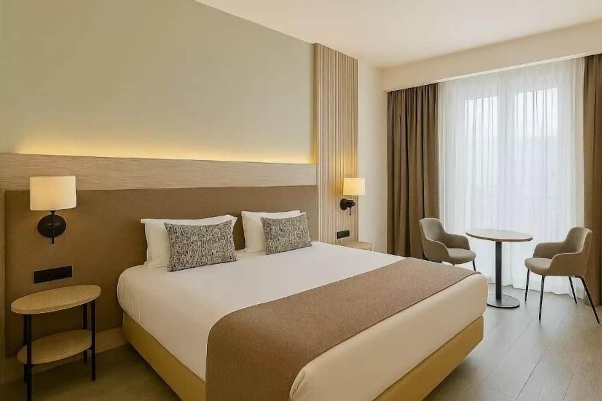 Minibar, in-room safe, blackout curtains, soundproofing