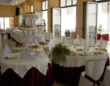 Banquet hall