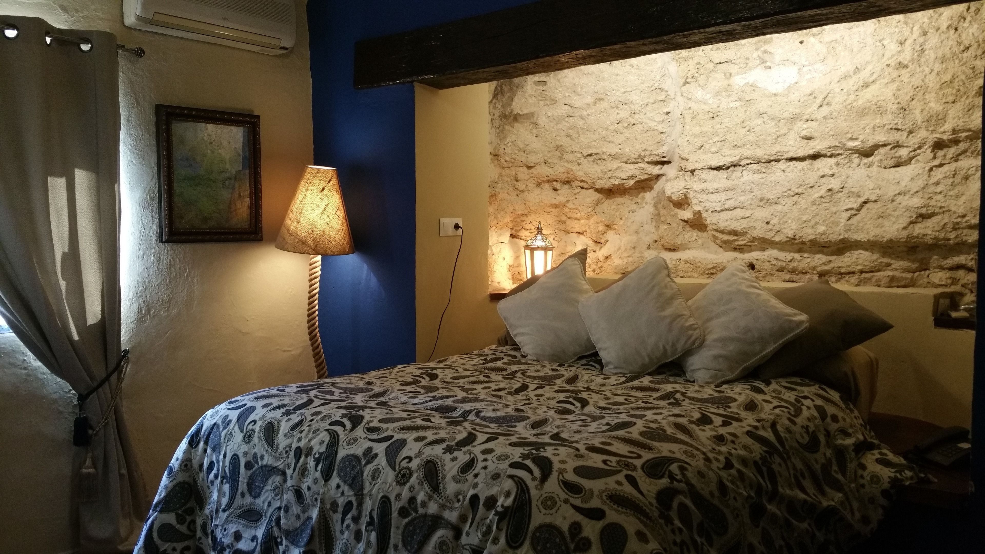 Hochwertige Bettwaren, Daunenbettdecken, Zimmersafe