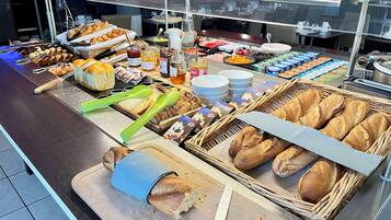 Daily buffet breakfast (EUR 12.50 per person)
