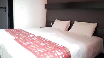 Habitacions insonoritzades, wifi gratuïta i roba de llit