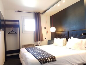 スーペリア ツイン��ルーム | 防音設備、WiFi (無料)、ベッドシーツ