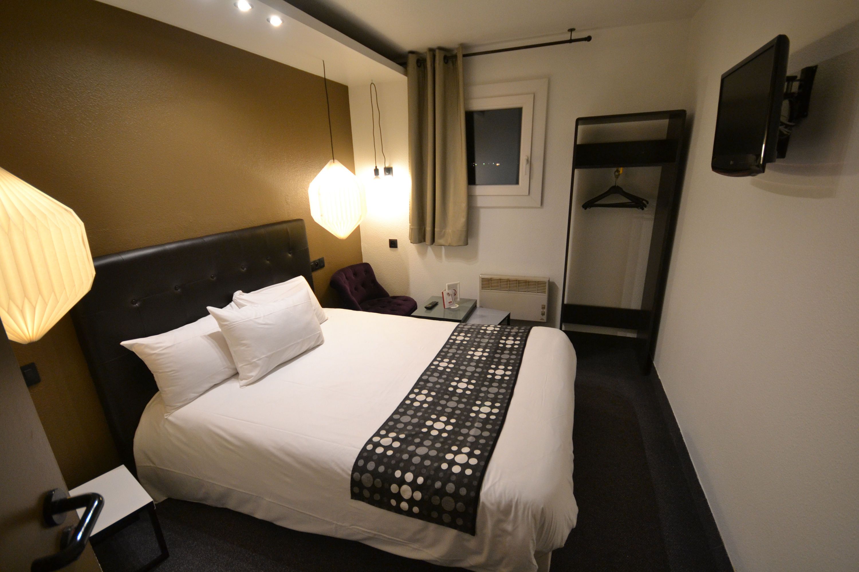 Geluiddichte muren, gratis wifi, beddengoed