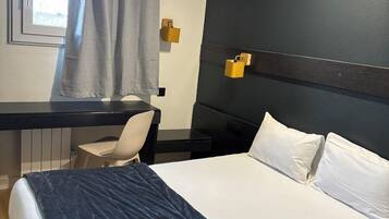 Dobbeltrom – comfort | Lydisolert, wi-fi (inkludert) og sengetøy