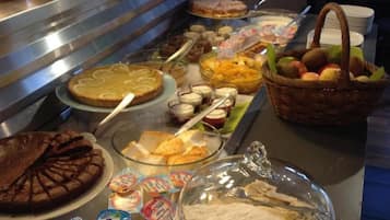 Breakfast, lunch, dinner served; French cuisine