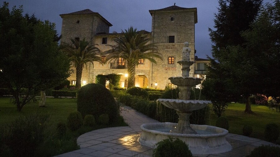 Akla Hotel Palacio Torre de Ruesga