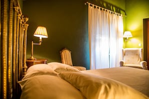 Double Room (E) | In-room safe, blackout drapes, soundproofing, rollaway beds - Posada dos Orillas (Trujillo)