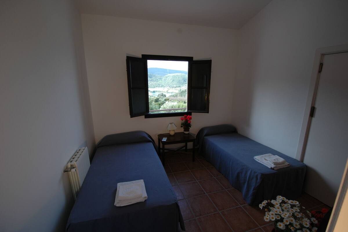 Economy Double Room | Rollaway beds, free WiFi