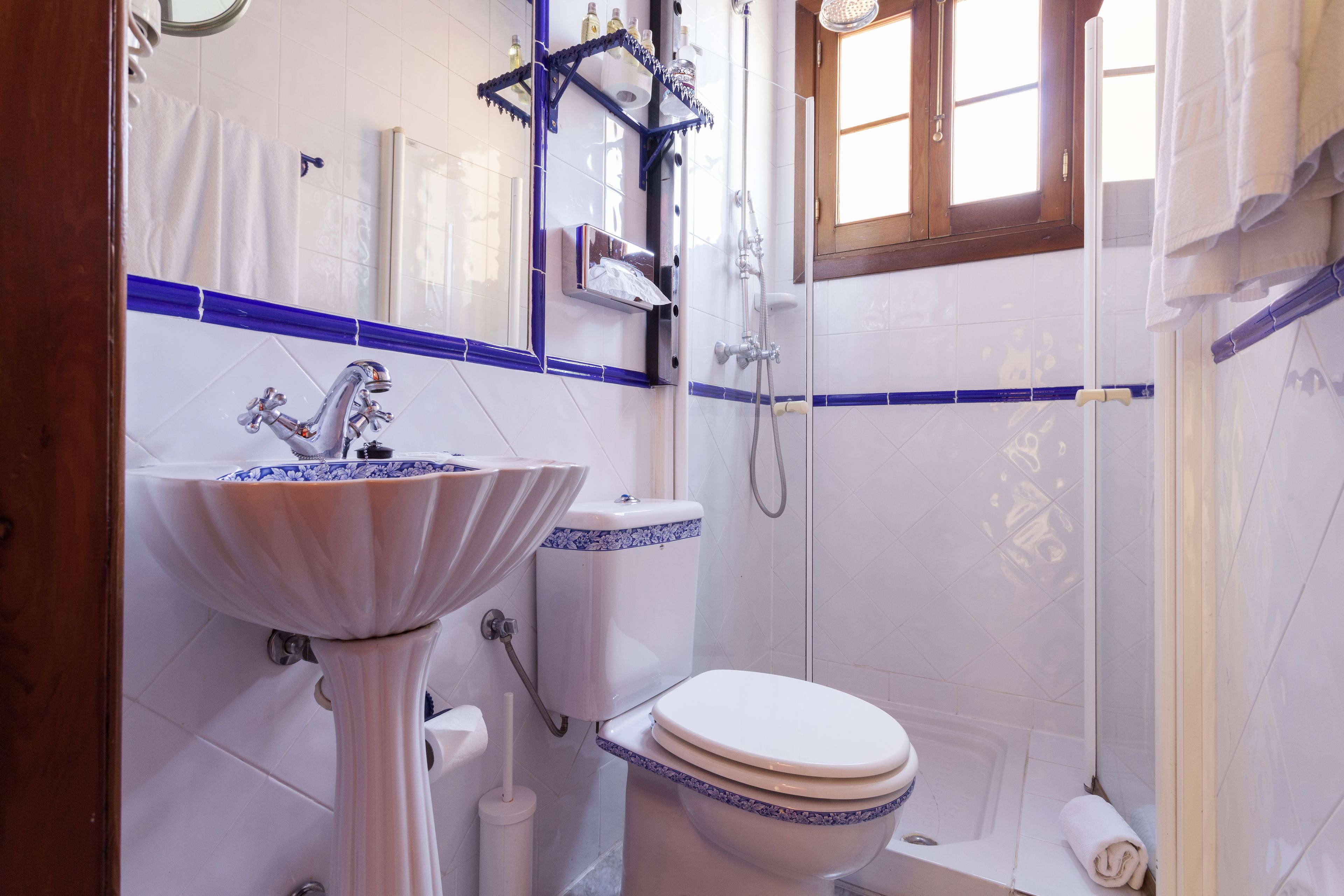 economy double room | individually decorated, soundproofing, rollaway beds, free wifi