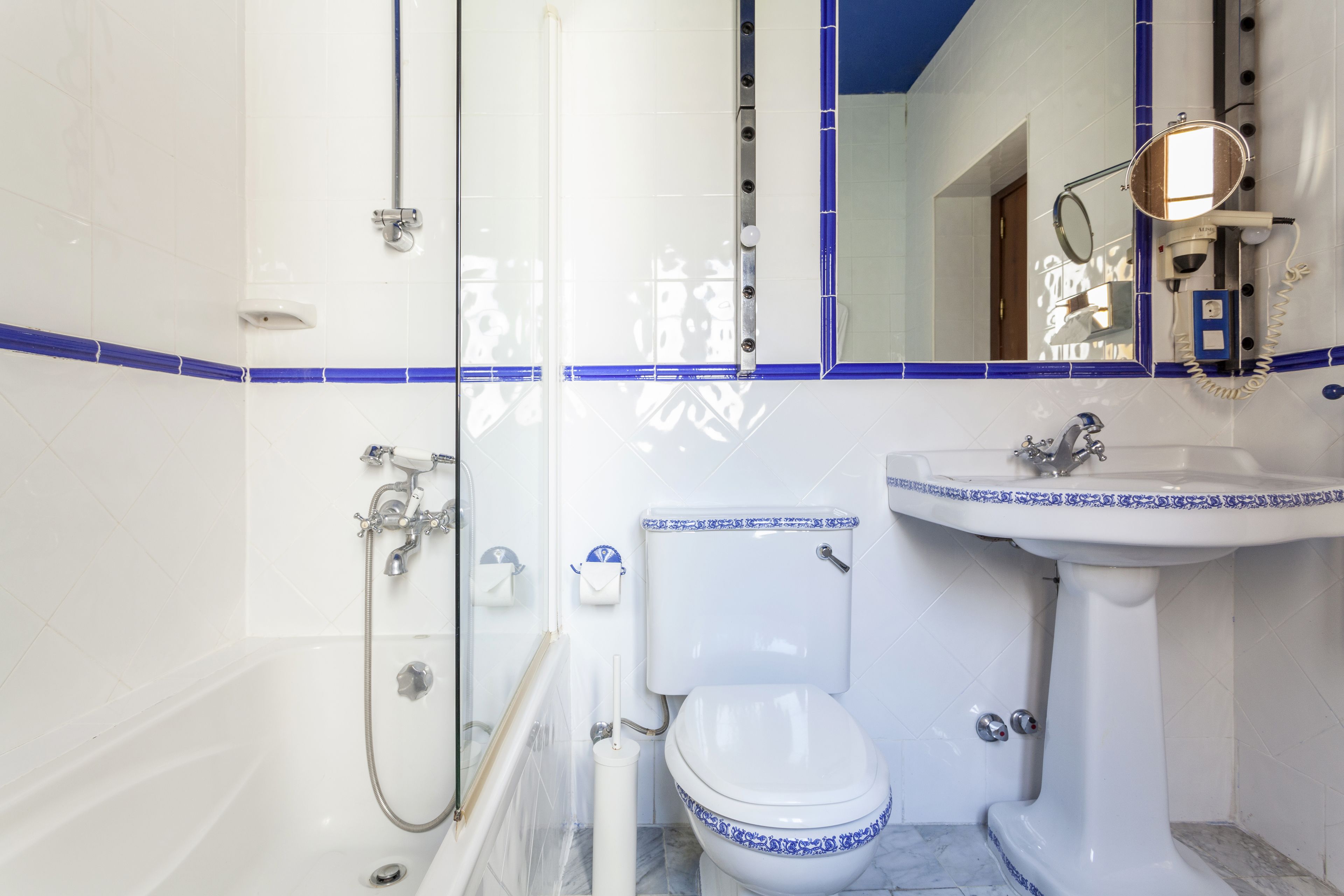 superior room | individually decorated, soundproofing, rollaway beds, free wifi