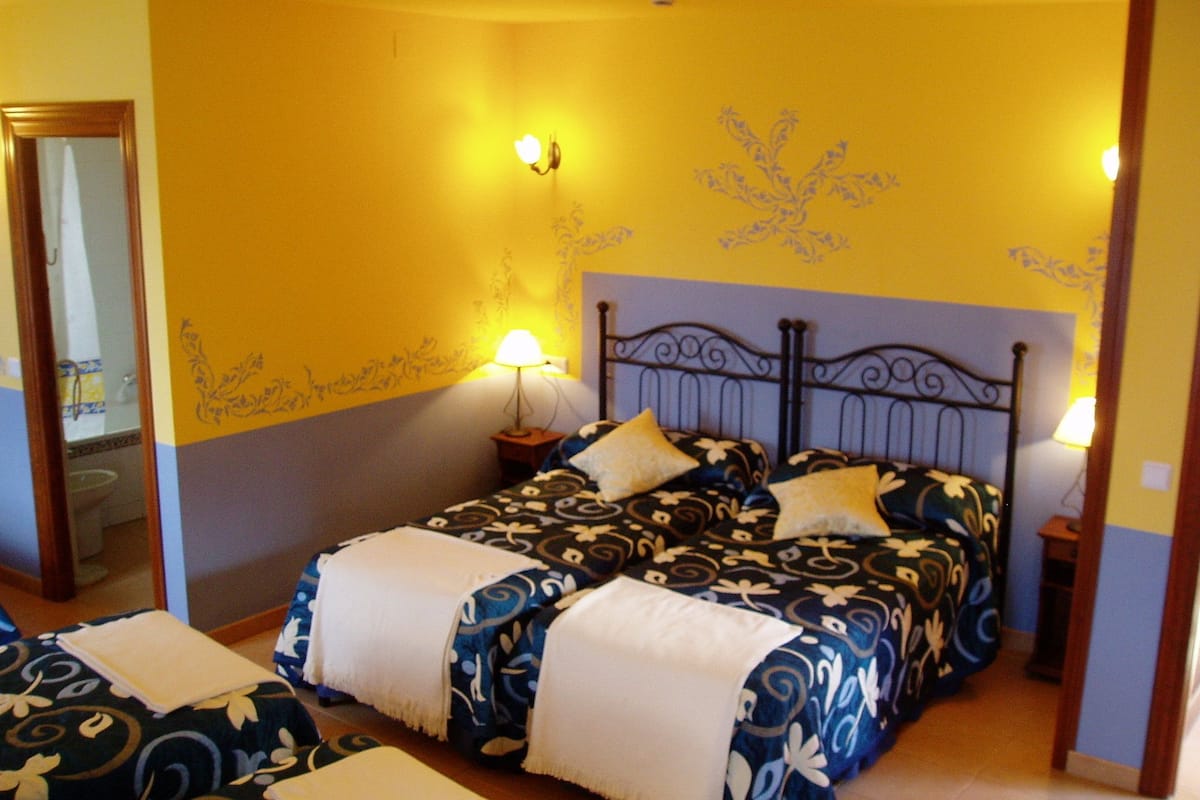 Quadruple Room | Individually decorated, individually furnished, desk, soundproofing