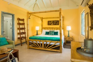 In-room safe, iron/ironing board, bed sheets - Country Country (Negril)