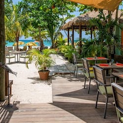 Breakfast, lunch, dinner served; local and international cuisine