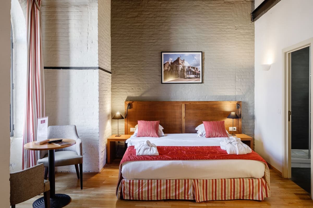 Minibar, in-room safe, desk, blackout drapes