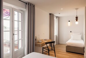 Suíte panorâmica | Roupas de cama premium, edredons de pluma, frigobar, cofres nos quartos