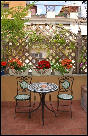 Superior Double Room, Balcony | Terrace/patio - Hotel Lilium (Rome)