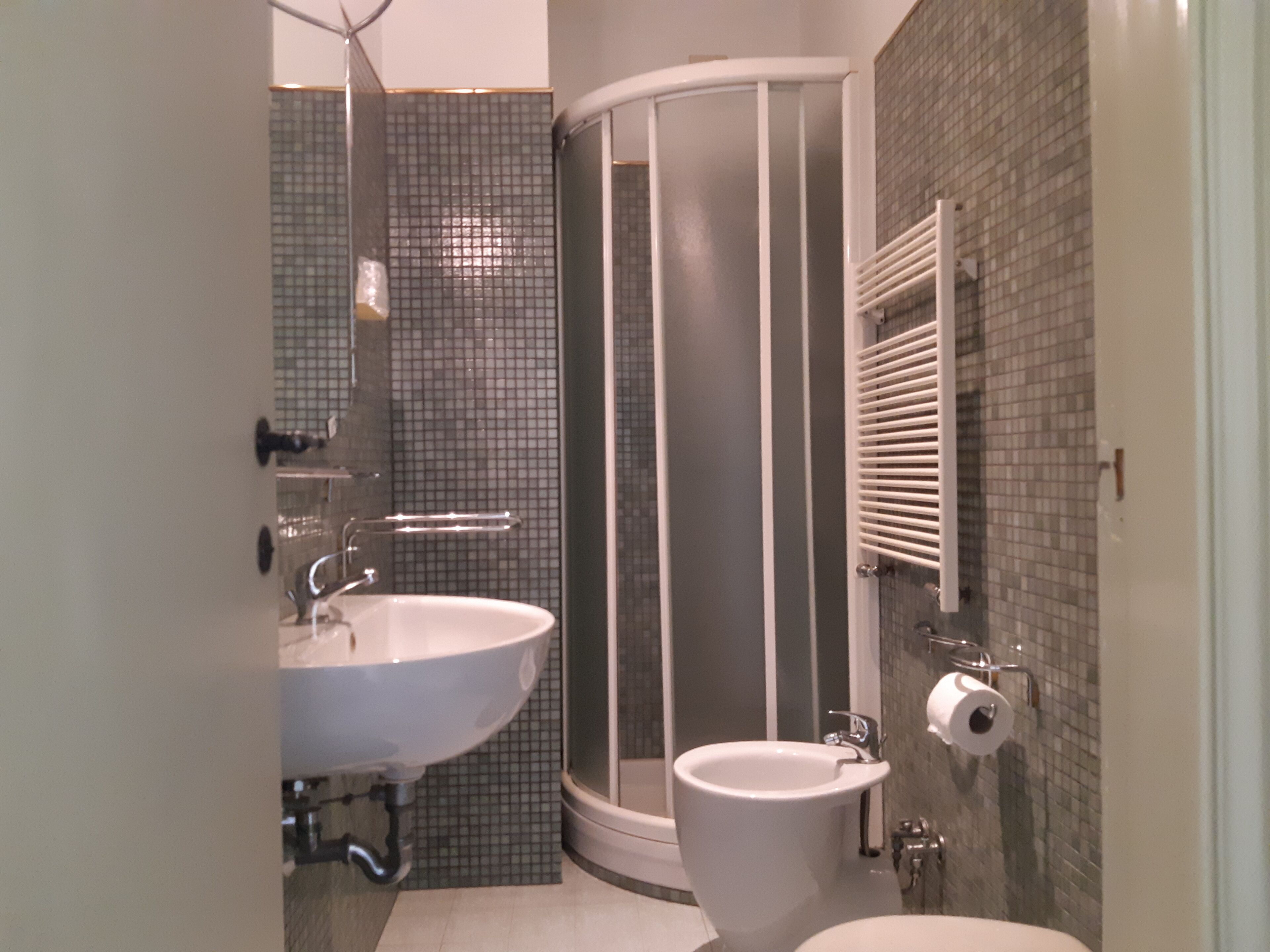 double room (small) | bathroom | eco-friendly toiletries, hair dryer, towels