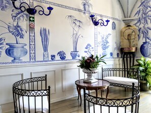 Lobby lounge - Hotel Lilium (Rome)