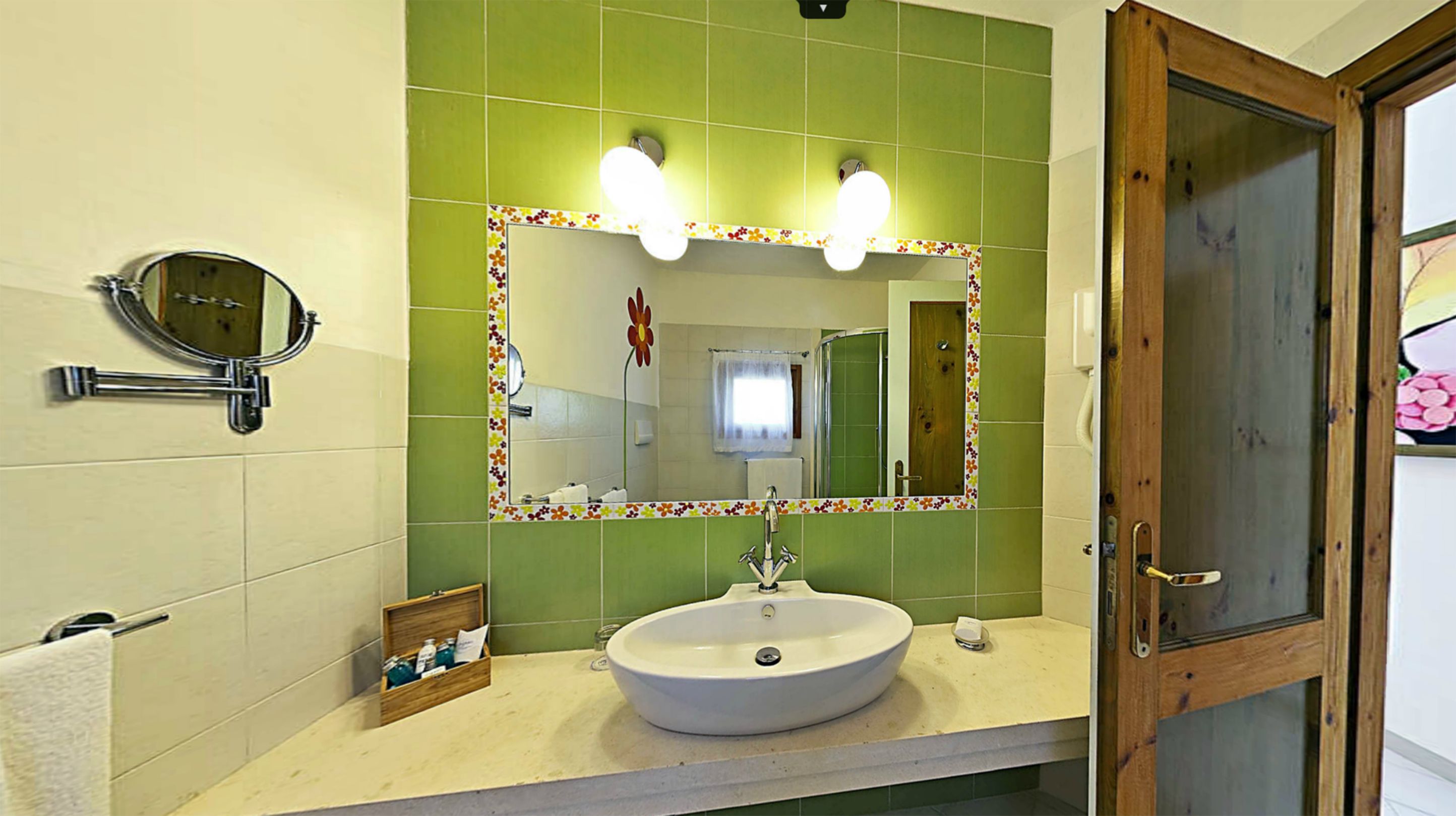 Bathroom sink