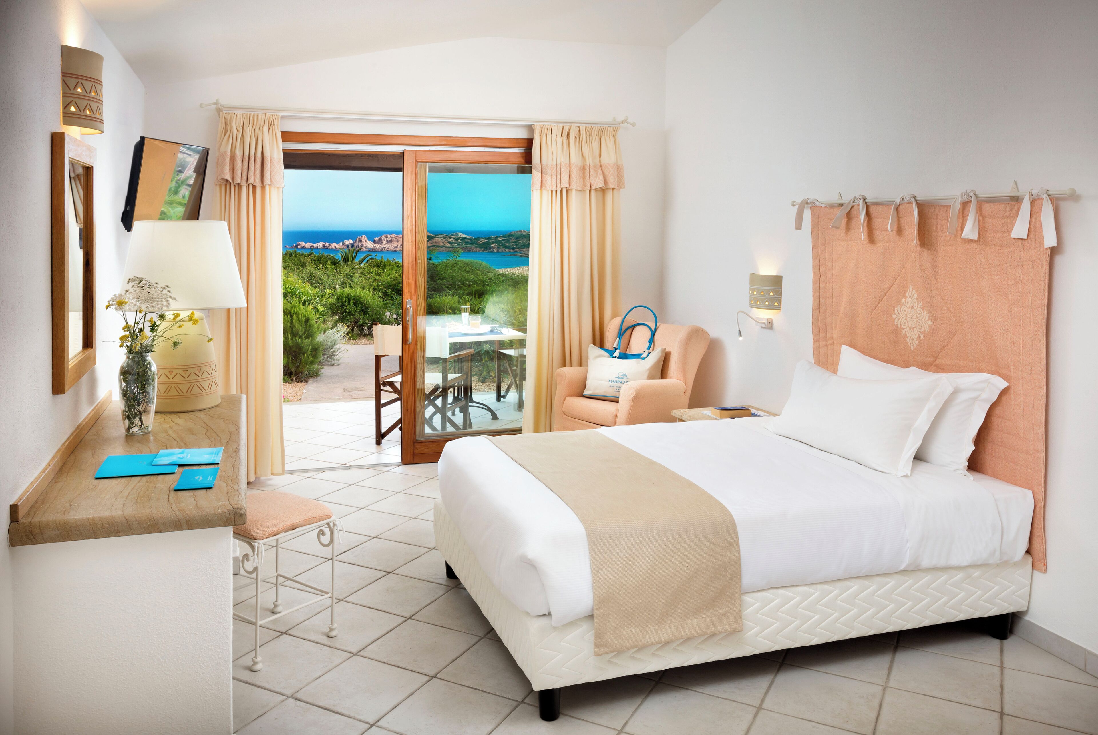Single Room, Sea View | Hypo-allergenic bedding, minibar, in-room safe, desk