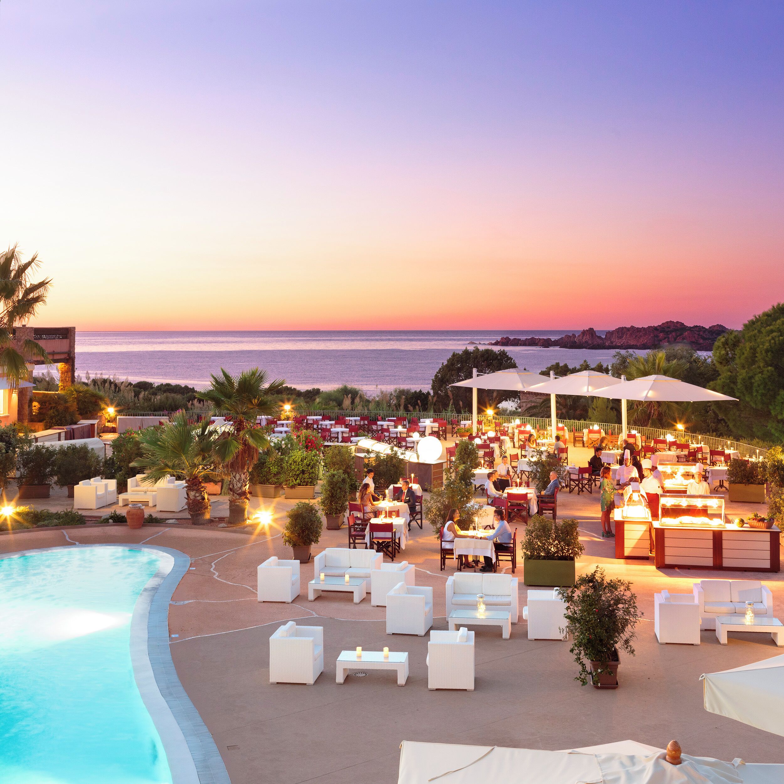 Seasonal outdoor pool, open 9:00 AM to 6:30 PM, pool umbrellas