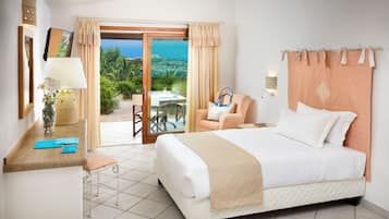 Phòng đơn, quang cảnh một góc biển | Bộ đồ giường kháng dị ứng, minibar, két bảo mật tại phòng, bàn