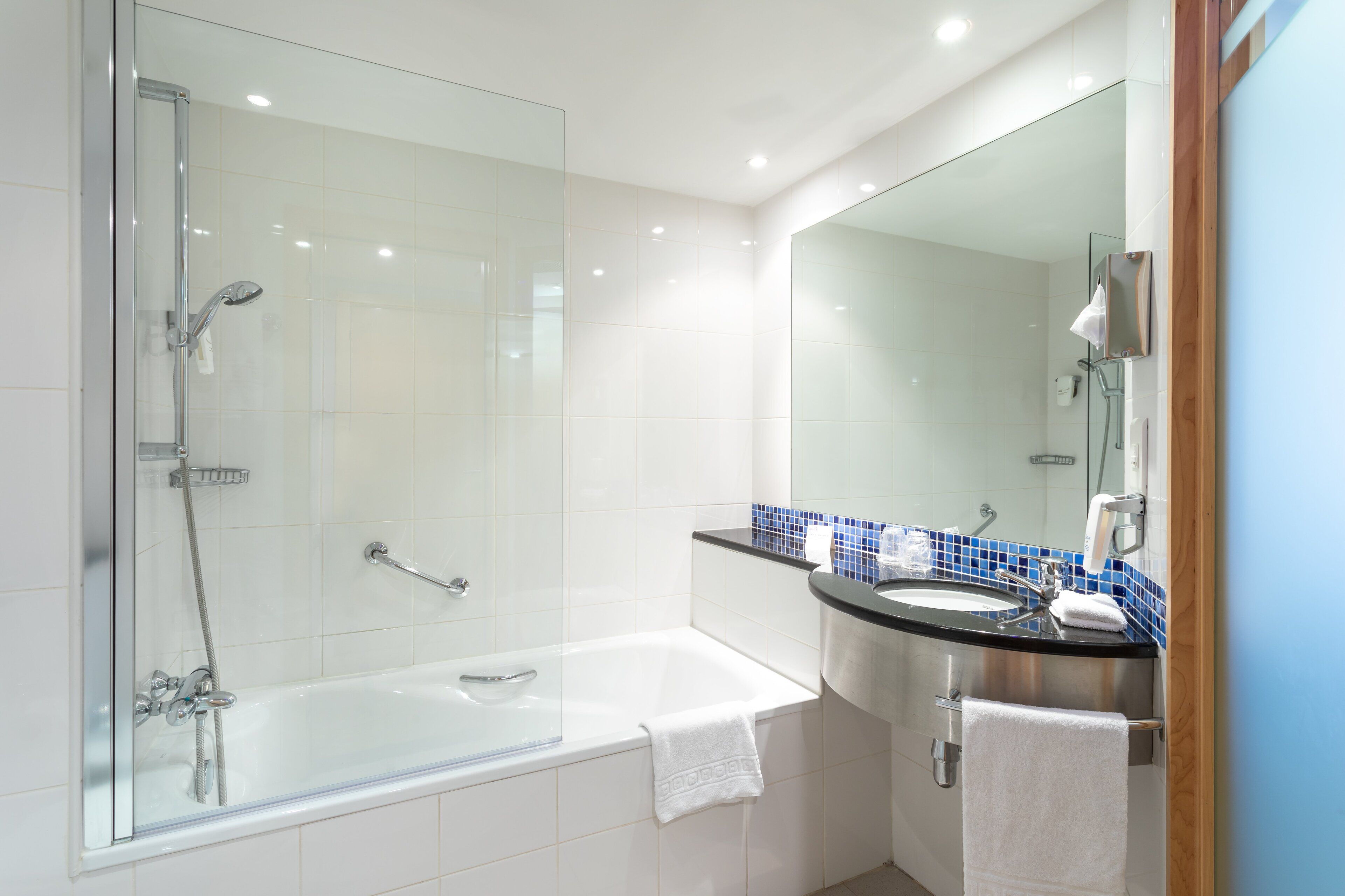 Photo - Holiday Inn Express Lisbon-Oeiras by IHG