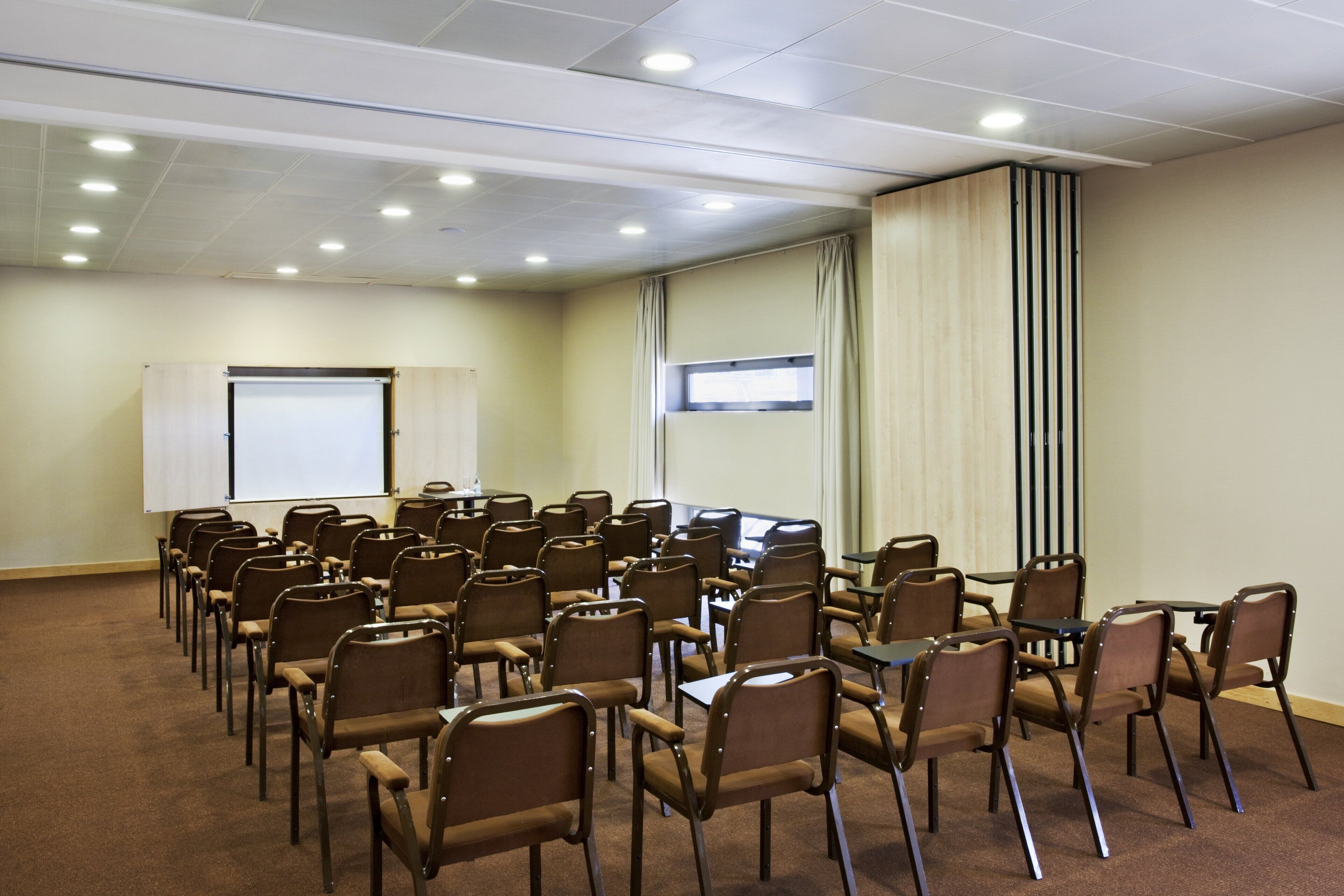Photo - Holiday Inn Express Lisbon-Oeiras by IHG