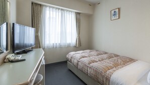 Desk, WiFi (free) - Comfort Hotel Sapporo (Sapporo)